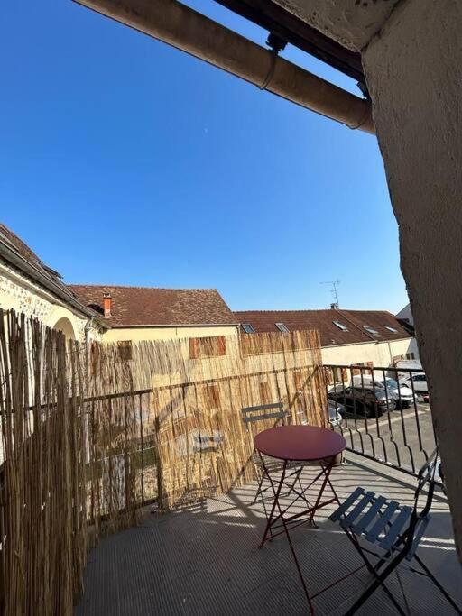 Appartement Plein De Charme Coignieres Exterior photo