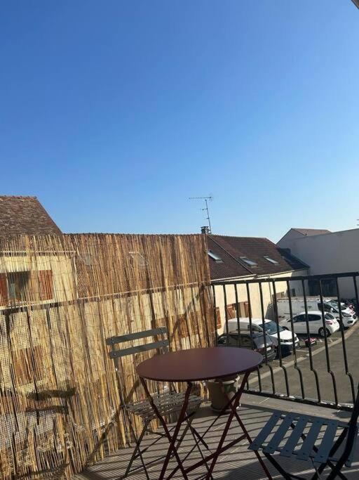 Appartement Plein De Charme Coignieres Exterior photo