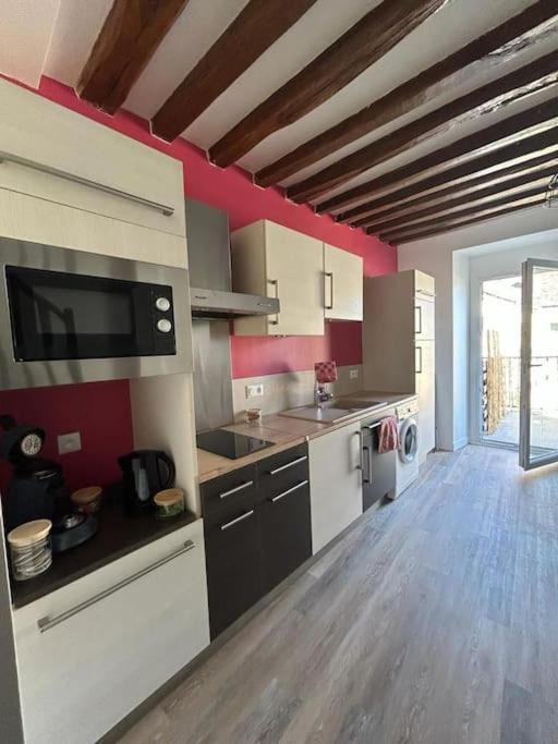 Appartement Plein De Charme Coignieres Exterior photo